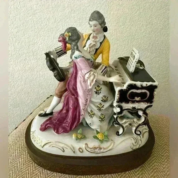 Vintage Japanese Porcelain Musician Couple - Picture 1 of 8